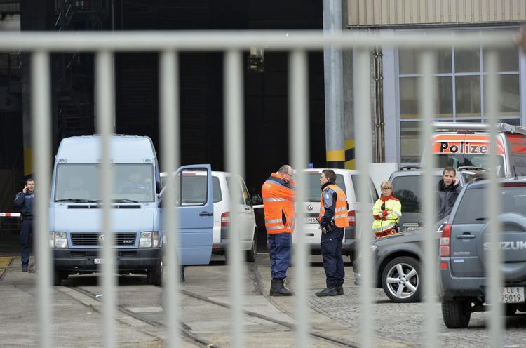 SKYDERI. På træfabrik i byen Menznau er syv såret og tre dræbt efter skyderi i morges. 