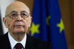 Smitte. Den italienske præsident Giorgio Napolitano mener ikke, at Italien udgør en smitterisiko i forhold til at landets uro efter valget skulle sprede sig til resten af Europa. 