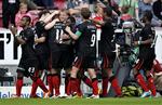 skrantende. FC Midtjylland har problemer med at få udgifter og indtægter til at stemme. I oktober viste regnskabet et underskud på 36 millioner kroner. 