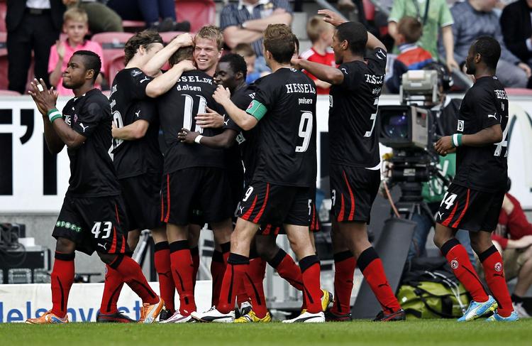skrantende. FC Midtjylland har problemer med at få udgifter og indtægter til at stemme. I oktober viste regnskabet et underskud på 36 millioner kroner. 