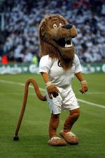 bortført? Løven Leo, som han så ud til en Champions League-kvalifikationskamp i Parken mod Glasgow Rangers. 
