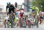 genetisk. Moreno Moser (th) fik en af karrierens større triumfer i dagens Strade Bianche. 