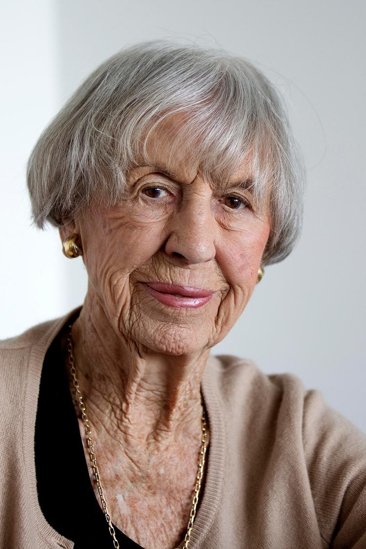 Apolitisk? Lise Nørgaard har kun en let hovedrysten tilovers for de, som mener, at tv-serien 'Borgen' er politiserende. 