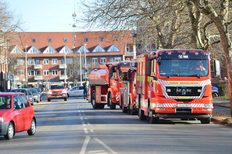 Ophævet. Politiet har undersøgt en række bygninger, der hører til Aarhus Universitet. 