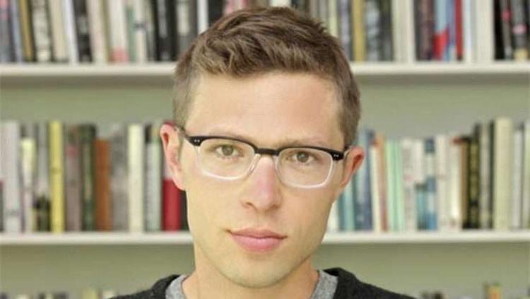 Skandale. Jonah Lehrer er ekspert i  neurovidenskab og har udgivet tre bøger. Mandag fratrådte han sit job på et hæderkronet amerikansk tidsskrift, der har over 1 million læsere. 