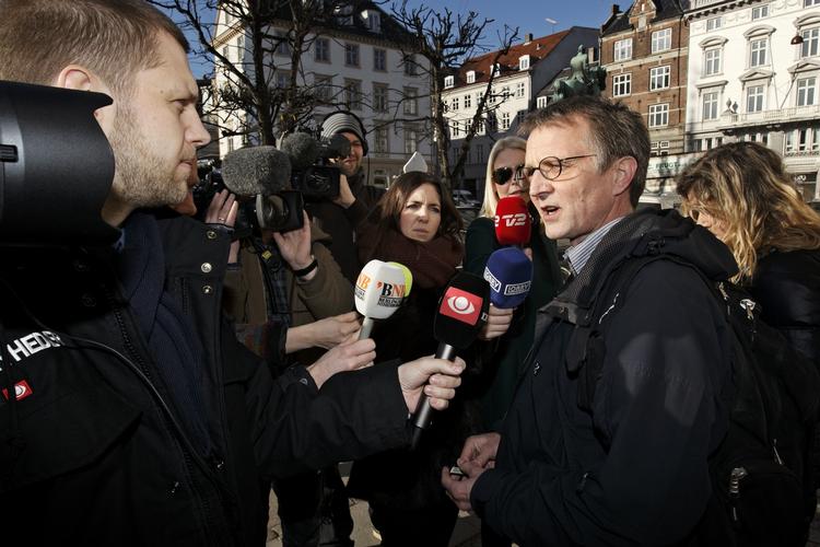 Formanden for Lærerforeningen Anders Bondo Christensen og Kommunernes Landsforening er færdige med dagens forhandlinger i Forligsinstitutionen. 