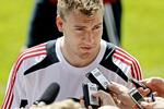 Tænkepause. Der går mindst et halvt år, før Nicklas Bendtner er tilbage på landsholdet. 