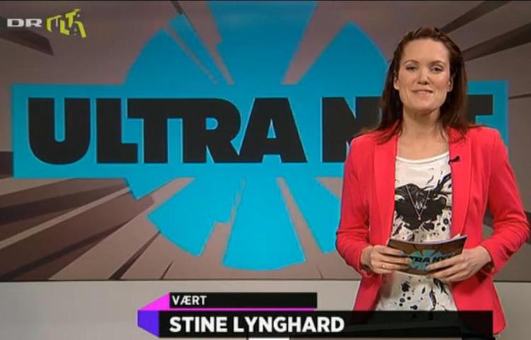 Børnenyheder. I går havde DR's TV-Avis for børn Ultra Nyt premiere.  Her er det nyhedsvært Stine Lynghard, der præsenterer dagens indslag. 