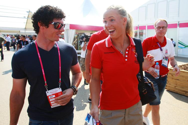 Kærester. Under OL var Rory McIlroy ved Caroline Wozniackis side i London. 