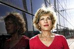 Skribent. Eva Jørgensen har lagt den vægtigste tid som journalist i Danmarks Radio. I dag er hun bl.a. forfatter og foredragsholder. 
