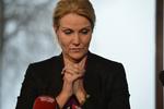 UPOPULÆR. Helle Thorning-Schmidt formår ikke at tale, så danskerne forstår hende, mener flere af hendes partifæller ude i kommunerne. 