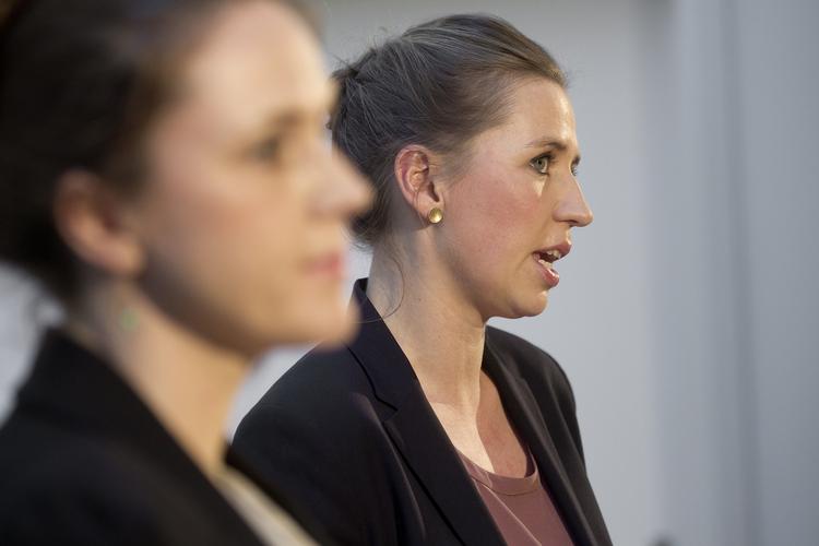 Ministers Karen Hækkerup (Soc.Dem. - left) and Mette Frederiksen (Soc. Dem.). 