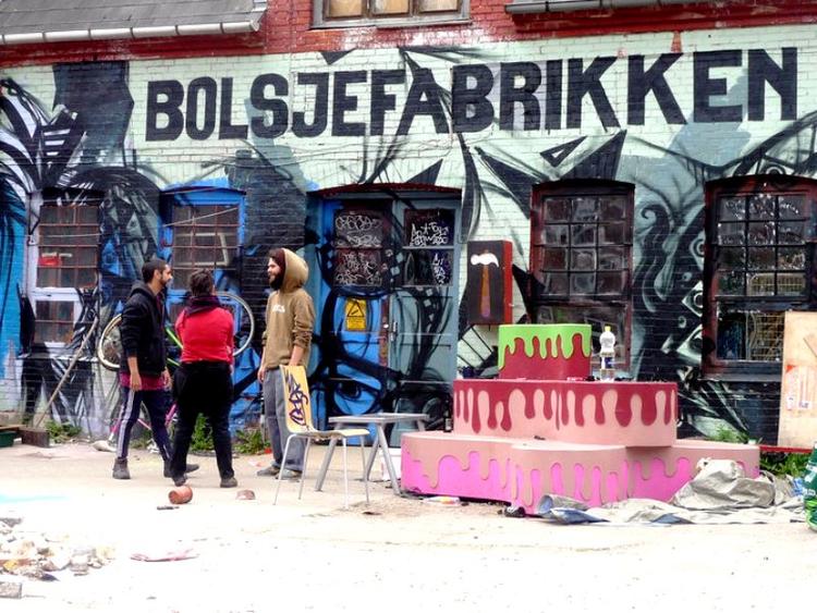 Slut. Aktivisterne vil heller bruge kræfterne på kreative gøremål end pengeindsamling. Derfor opgives kampagnen for at købe Lærkevej 11. (arkivfoto) 