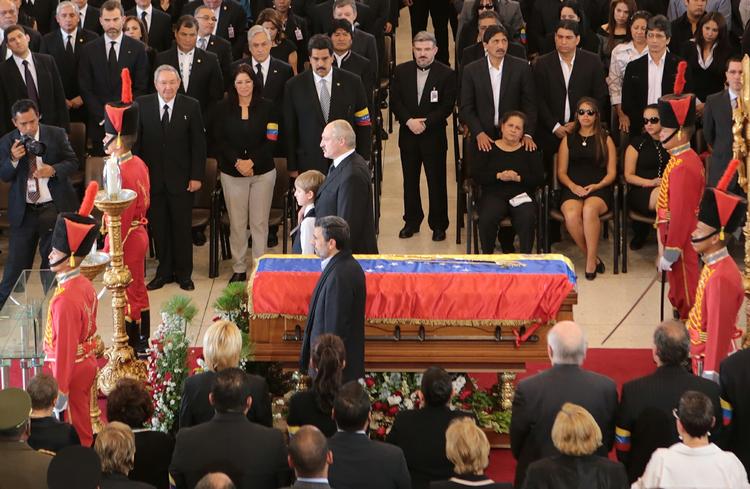 CERMONI. En række af verdens prominente ledere var samlet i dag for at ære Venezuelas nu afdøde præsident, Hugo Chavez. 