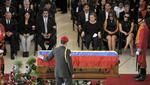 Dødsfald. Det var en rørende ceremoni, der i aftes fandt sted i Caracas. 