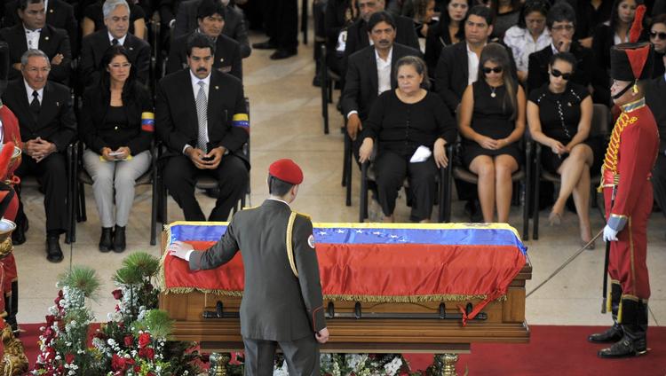 Dødsfald. Det var en rørende ceremoni, der i aftes fandt sted i Caracas. 