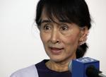 Besøg. Aung San Suu Kyi, der blev valgt ind i Myanmars parlament i april. 