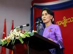 Frontfigur. Fire partimedlemmer blev forment adgang til NLD's partikongres, hvor Aung San Suu Kyi blev genvalgt som formand. 