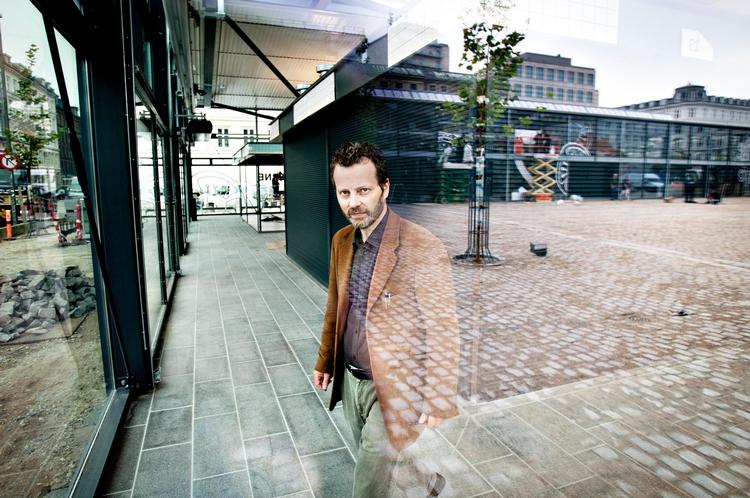 Arkitektur. Hans Peter Hagens' hidtil mest markante projekt er Torvehallerne på Israels Plads. 