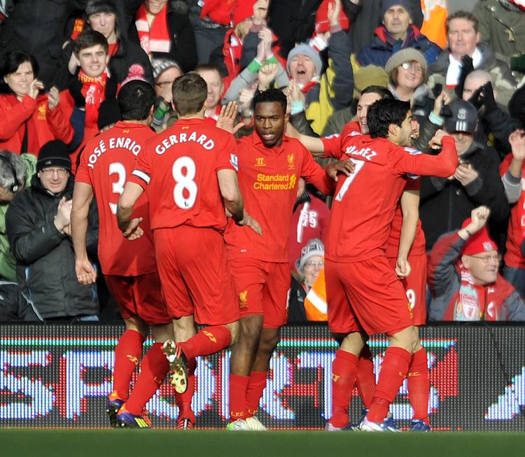 1-0. Liverpool var både foran på Luis Suarez' mål og bagud mod Tottenham, inden det endte 3-2. 