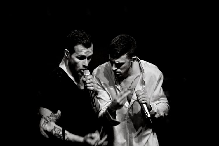 duo. Nik &amp; Jay forsøger nu at indtage udlandet med sit nye engelskesprogede pop. 