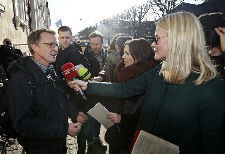 Snak. Anders Bondos sorte snak er endnu en gang ved at gøre udslaget i kampen om reformen af folkeskolen. 