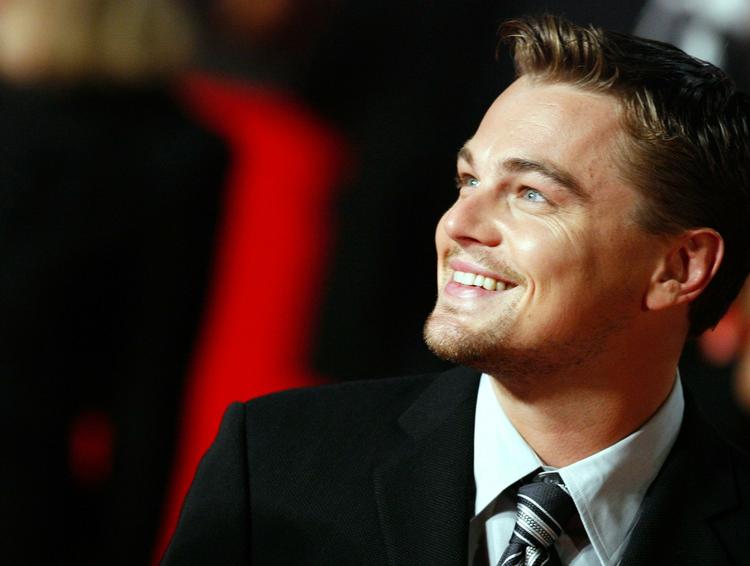 Film. Hollywood-stjernen DiCaprio spiller den romantiske gangster, levemand og livsløgner Jay Gatsby i ny film. 