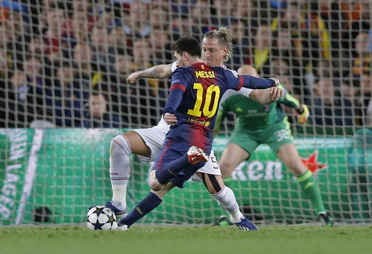 1-0. Messi lynede to gange med venstrebenet mod Milan. 