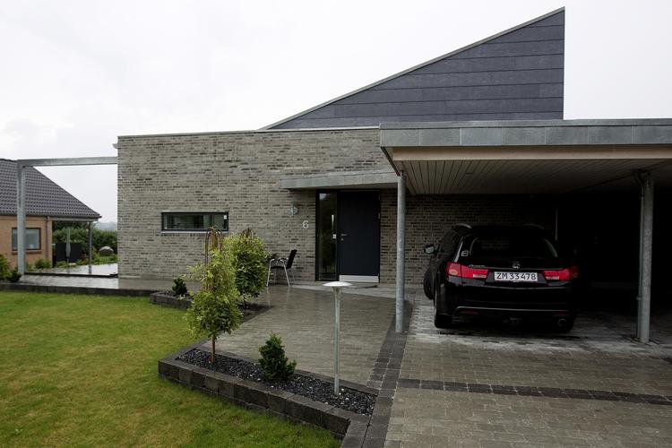 'Passivhus'. Udstyret med solceller på taget producerer dette Zero+ hus i Sønderborg mere energi, end det forbruger. 