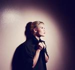 GENER. Guitaristen Chris Whitleys datter Trixie kan selv. Hendes støvede, råstærke stemme er faktisk bedre end faderens. 