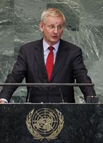 WIKILEAKS. Et dokument fra Wikileaks viser, at den tidligere svenske statsminister og nuværende udenrigsminister, Carl Bildt, har overleveret fortrolige oplysninger til USA. 