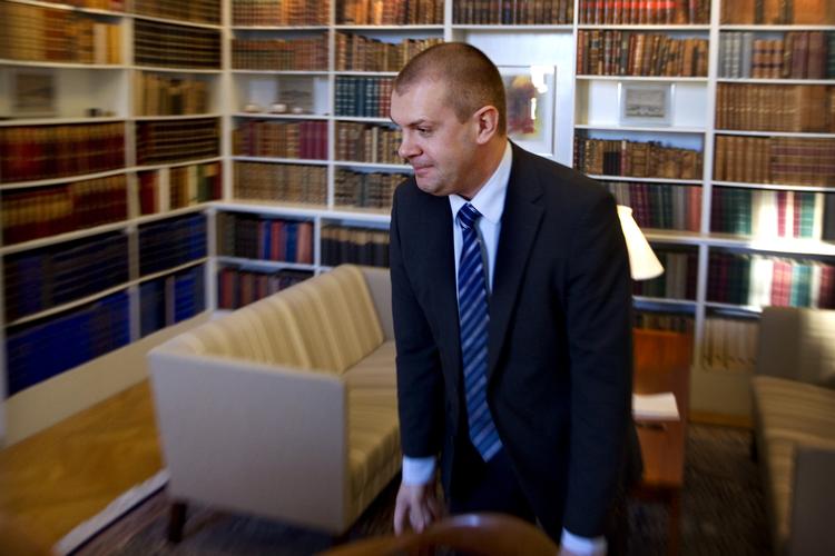 Turbulens. Finansminister Bjarne Corydon (S) er ikke populær i egne rækker. 