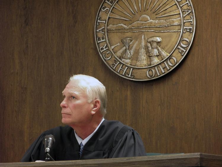 VOLDTÆGTSSAG. Dommer Thomas Lipps i ungdomsdomstolen i Jeffersonamtet i Steubenville i Ohio under retssagen mod de to fodboldhelte fra det lokale gymnasium. 