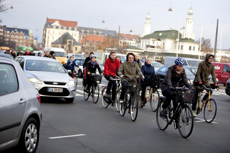 TRAFIKPOLITIK. En fremgang til Enhedslisten ved efterårets kommunalvalg skal bruges til at ændre hovedstadens trafikpolitik, så den tilgodeser cykler og kollektiv trafik mere, kræver Enhedslisten. 