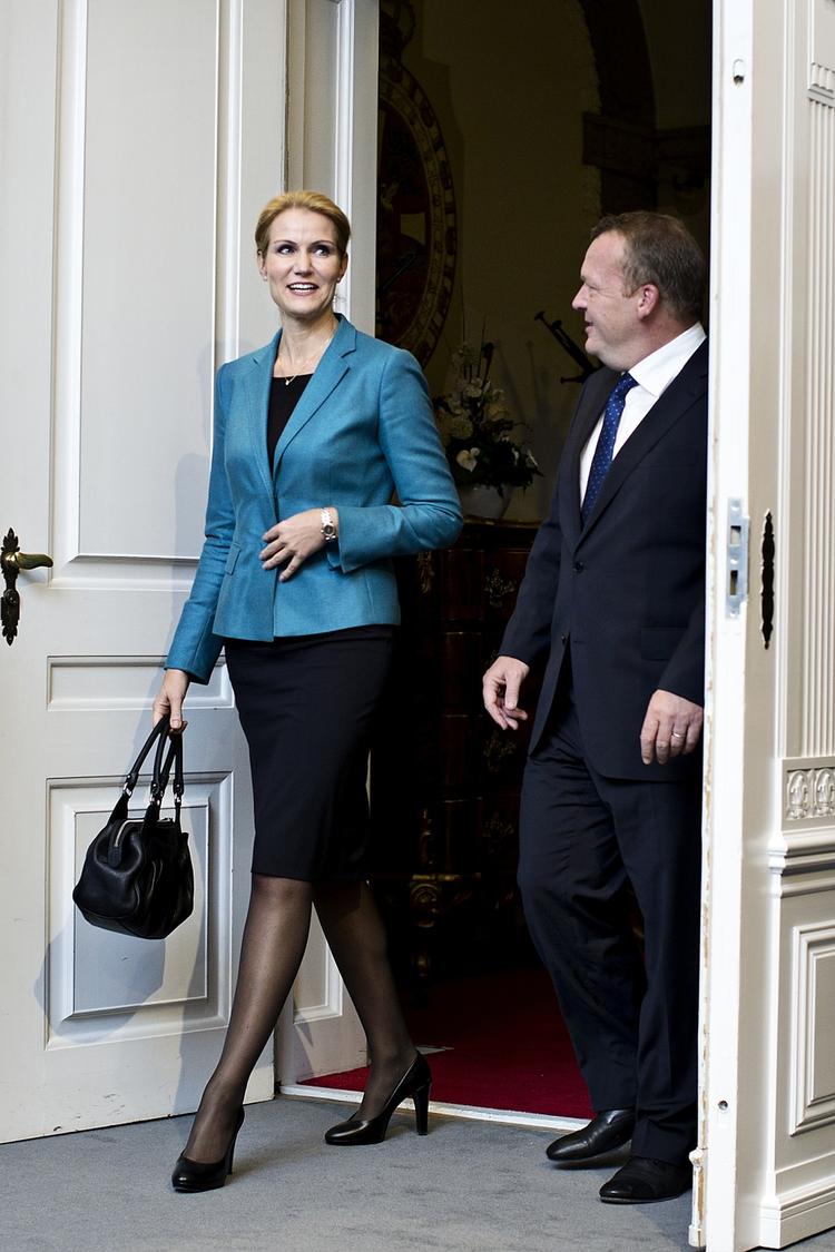 Konkurrenter. I meningsmålingerne er Venstres Lars Løkke Rasmussen langt mere populær end statsminister Helle Thorning-Schmidt i øjeblikket. Hos erhvervslivet er det omvendt. 