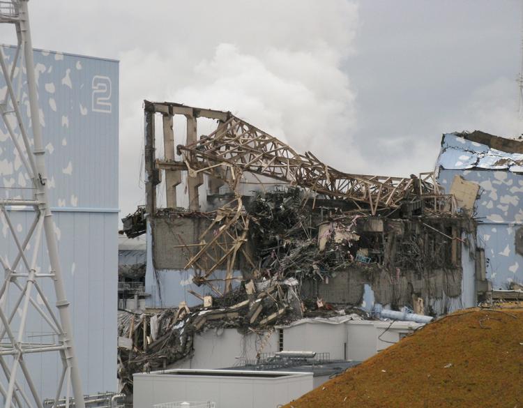 ATOMKRAFTVÆRK. El-problemer viser, at det kraftigt medtagne Fukushimaværk fortsat er skrøbeligt, to år efter naturkatastrofen og nedsmeltningerne på værket. 