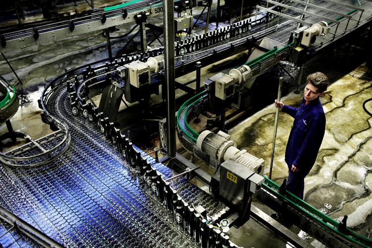 Vækst. I 2008 købte Carlsberg sammen med Heineken bryggeriet Scottish &amp; Newcastle og fik en bedre position i Asien. 
