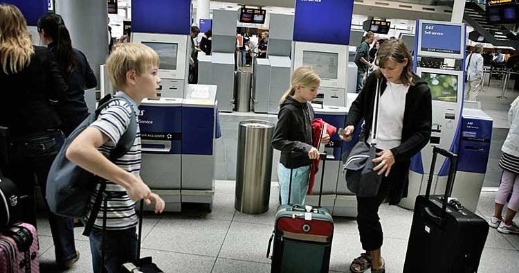 Der er ikke stor prisforskel mellem traditionelle flyselskaber og lavprisselskaberne. 