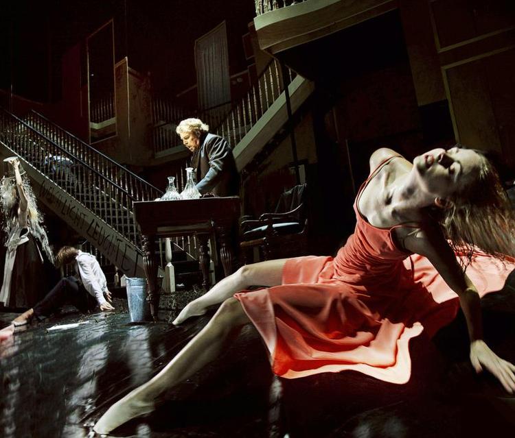 Erotik. Wagner var mere end  noget andet  optaget af erotik  i sine operaer, og det var og blev et problem for ham. Her en scene fra hans 'Tannhäuser' i den opsætning af Kasper Holten, der har repremiere i Operaen fra næste måned. 