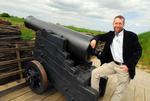 Krigsekspert. Historikeren og journalisten Tom Buk-Swienty imponerer med andet og sidste bind af sit værk om 1864-krigen. Pr-foto. 