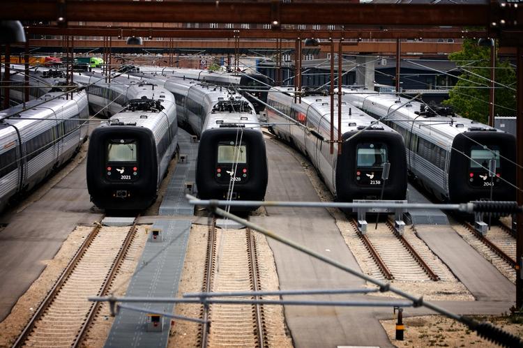 Regnskab. DSB har vendt et stort underskud i 2011 til overskud i 2012. 