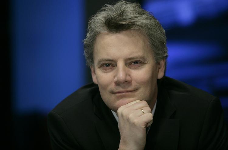 Medier. Den tidligere Deadline-vært Jes Stein Pedersen, der i dag er litteraturredaktør på Politiken, har også oplevet, at bestyrelsesmedlemmer på DR har kontaktet ham efter programmer på tv-stationen. 