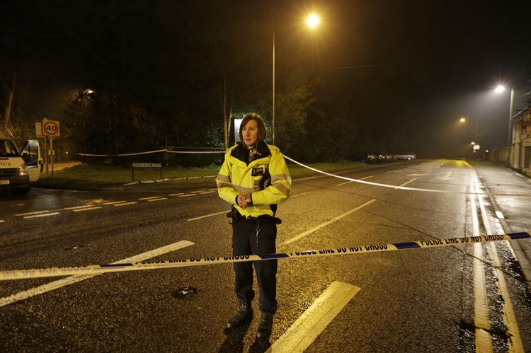 Undersøgelse. Politiet undersøger om der ligger en forbrydelse bag Beresovskijs død. 