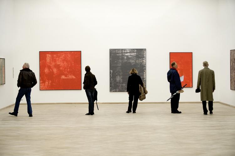 usolidarisk. Chart, som messen skal hedde, bliver afholdt på Charlottenborg - i samme weekend som Art Copenhagen. Splittende og usolidarisk, siger kritikerne. 