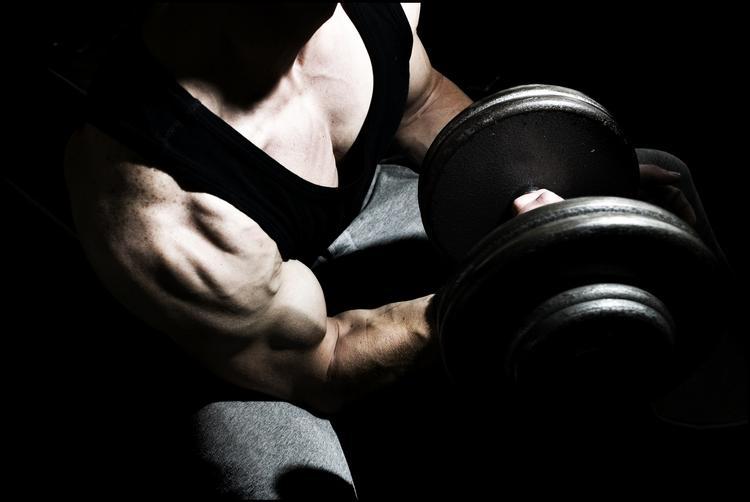 Usportsligt. Flere fitness-centre landet over vender det blinde øje til distribution af doping brugerne imellem. 