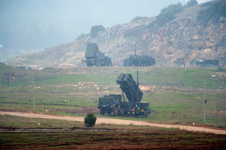 Grænse. Nato har sat misiler op langs den tyrkisk-syriske grænse, efter Syrien på et tidspunkt skød ind over grænsen. 