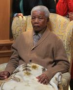 Syg. Sydafrikas tidligere præsident Nelson Mandela er endnu engang indlagt med en lungeinfektion. 