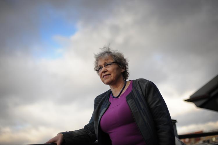 forskelsbehandling. Ingrid Stage, fra Dansk Magisterforening, mener at der fra politisk hold skal gøres mere for at forhindre, at der sker forskelsbehandling på arbejdspladsen. 