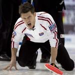 9-2. Den danske skipper Rasmus Stjerne havde held til at styre stenene sikkert i hus til sejr over Finland. 