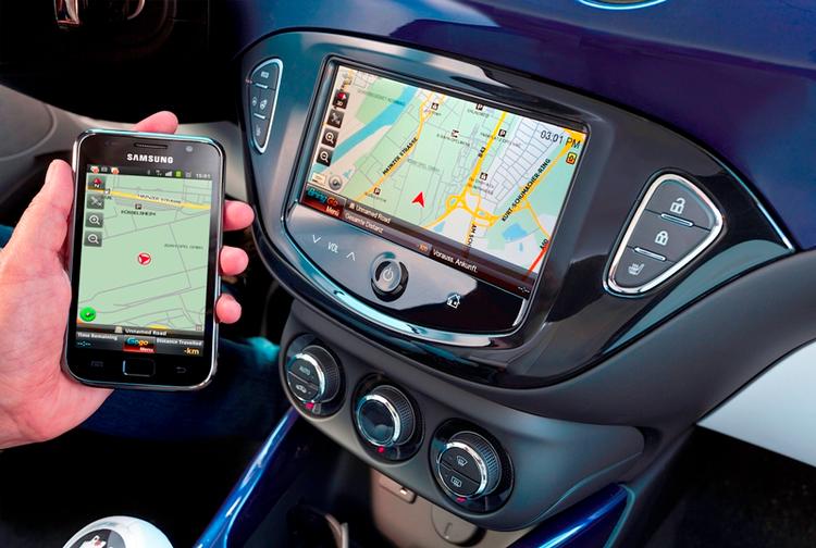 navigation. Som ejer af en Opel Adam slipper man med 300 kroner for indbygget gps. 